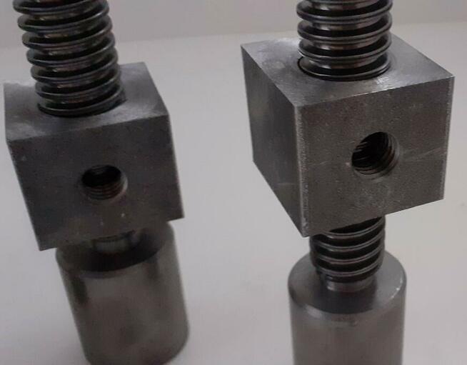 Śruba trapezowa tr 20x4 gwint ścisk stolarski do pras imadło