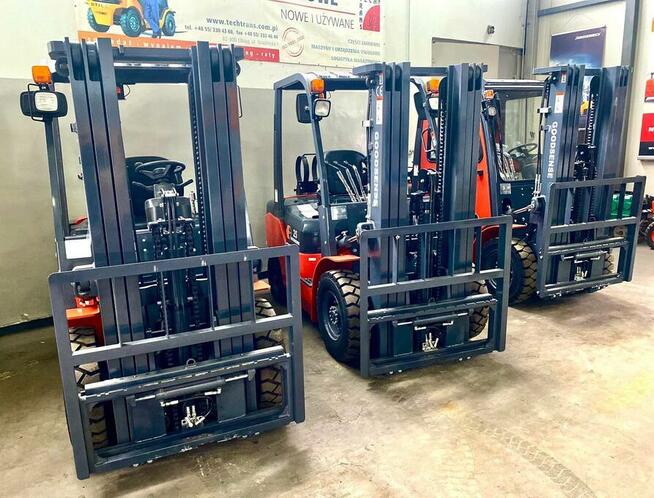 nowy wózek widłowy gazowy 7 ton LPG Triplex długie Widły