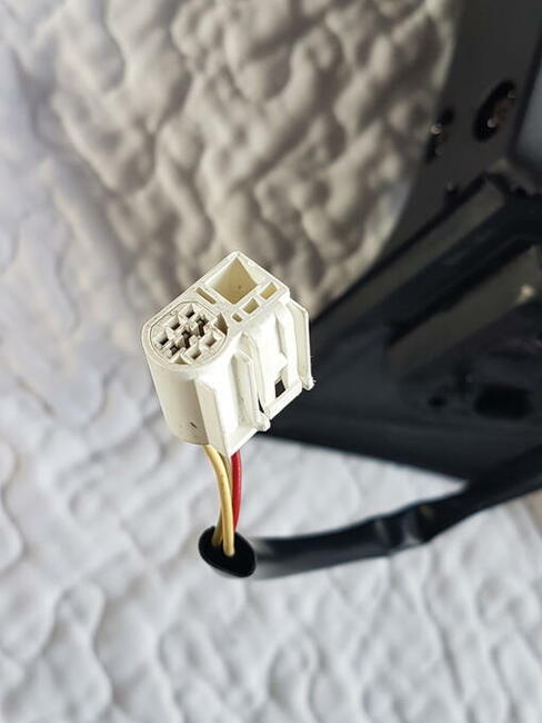 Lusterko zewnętrzne 3pin Toyota Avensis T25