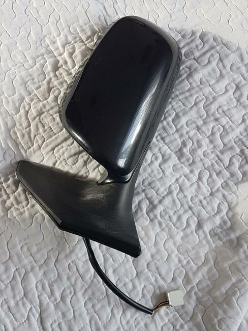 Lusterko zewnętrzne 3pin Toyota Avensis T25