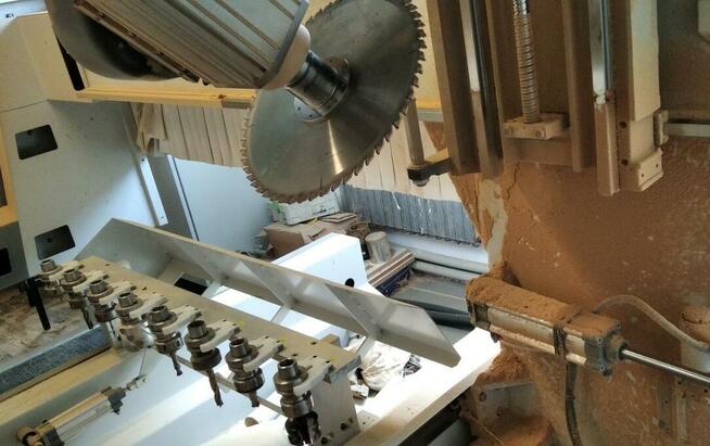 stolarz, operator CNC (obróbka drewna), projektant