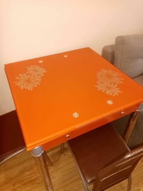 Stół szklany rozkładany