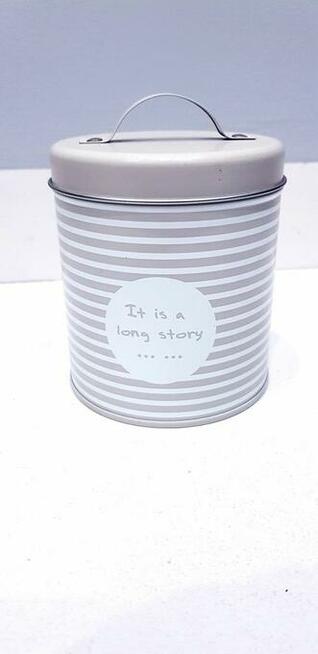 Metalowy pojemnik do przechowywania