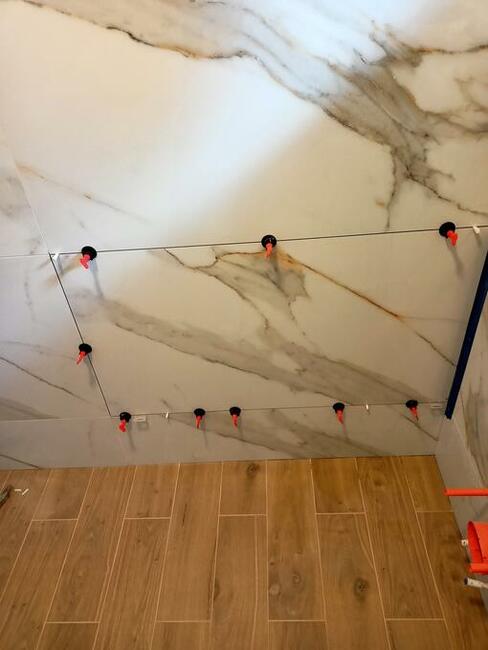 Glazurnik, gładź i malowanie.elektryka, hydraulika.