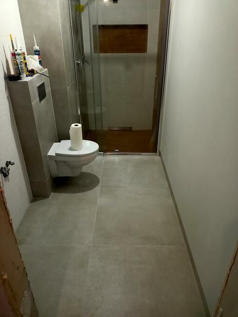 Glazurnik, gładź i malowanie.elektryka, hydraulika.