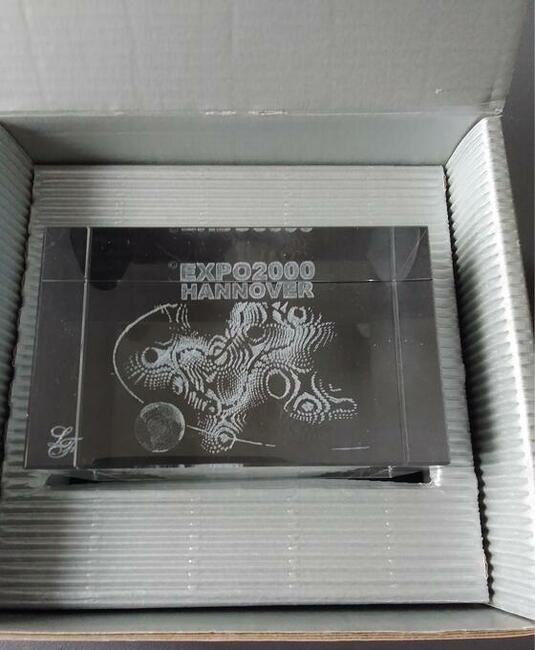 EXPO2000 HANNOVER Kostka szklana w etui Kryształ EXPO 2000