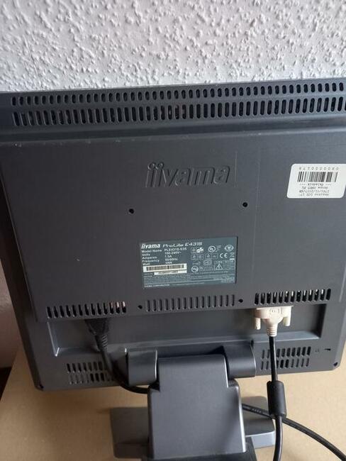 Monitor iiyama ProLite E431S. Uszkodzony