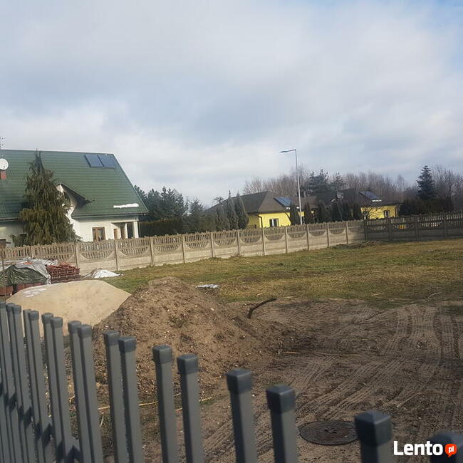 Sprzedam Działkę budowlaną 814 m2