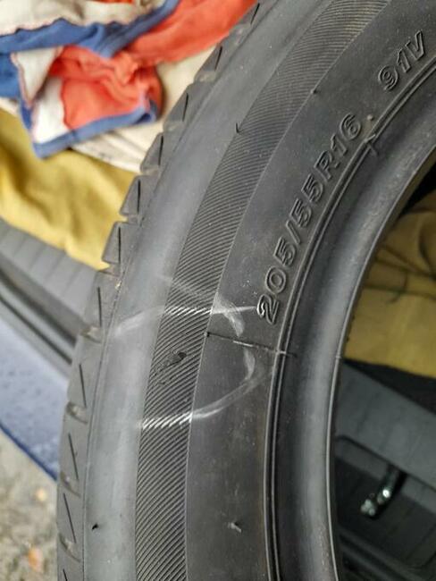 Opona letnia, Bridgestone Turanza T005 205/55 R16-uszkodzona
