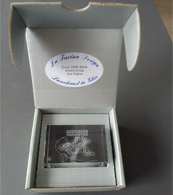 EXPO2000 HANNOVER Kostka szklana w etui Kryształ EXPO 2000