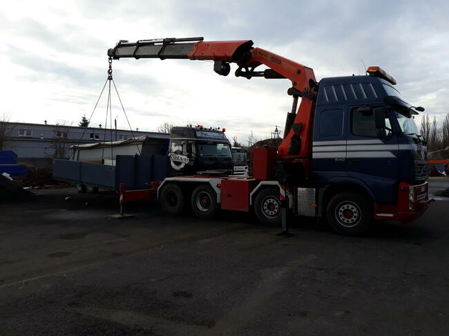 Ciągnik siodłowy z mocnym HDS żuraw dźwig + skrzynia