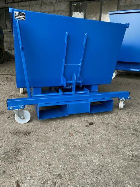 Kontener samowyładowczy, pojemnik, koleba, koliba na wióry