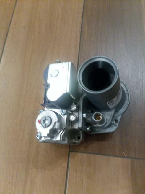 Honeywell VK8115F 1118 4 ZAWÓR GAZOWY VK8115F armatura gazow