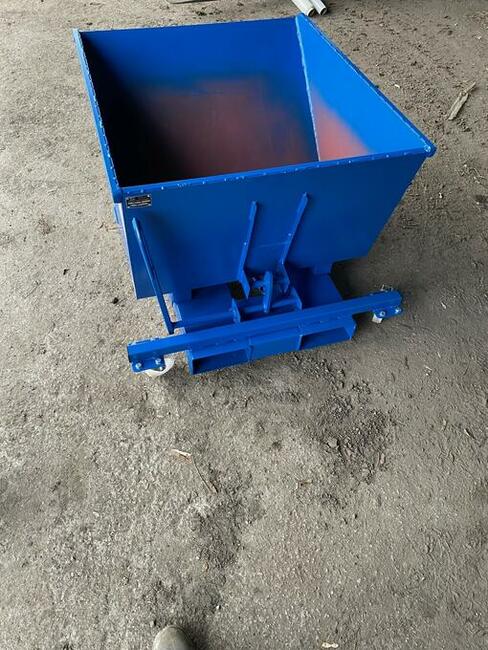 Kontener samowyładowczy, pojemnik, koleba, koliba na wióry