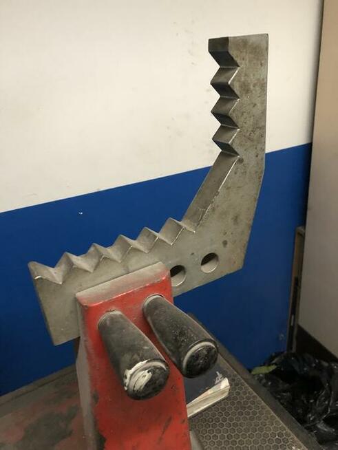 Maszyna do Prostowania Felg UNI-TROL