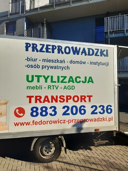 Wywóz starych mebli . Utylizacja AGD/RTV . Oporóżnianie