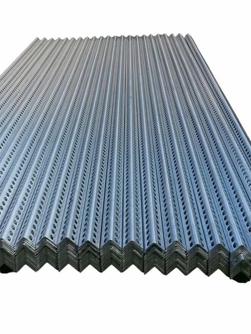 Kątownik perforowany 50x50x2mm OCYNK - 16,20 ZŁ/1 MB. NETTO