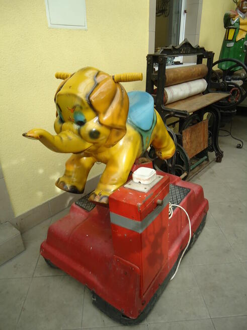 Oryginalny stary kolekcjonerski bujak elektryczny -Słoń -