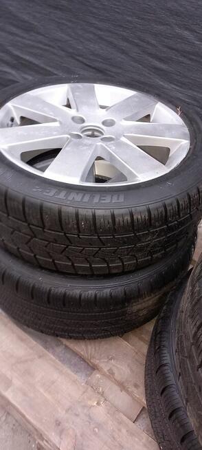 Koła 17 . 4X108 opony całoroczne.