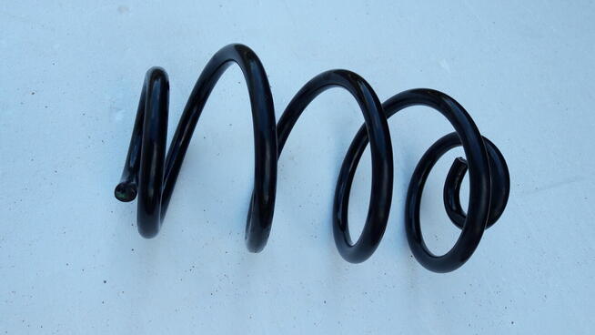 Sprężyna zawieszenia tył Nissan Tiida