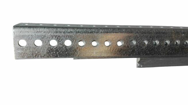 Kątownik perforowany 30x30x2mm OCYNK - 9,00 ZŁ/MB. NETTO