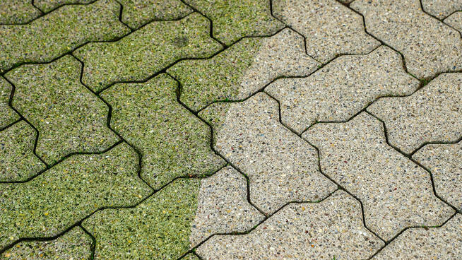 Mycie Polbruku. Czyszczenie kostki brukowej Słupsk