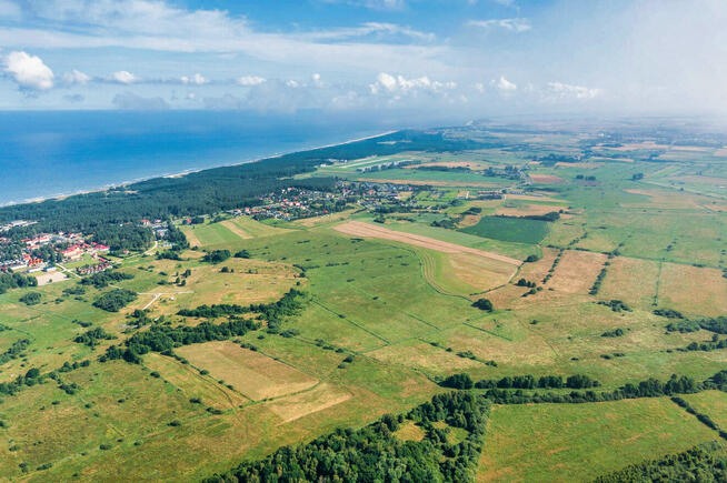 Działki pod studium około 1000 metrów od plaży