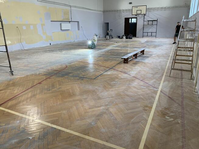 Bezpyłowe cyklinowanie, układanie podłóg, paneli