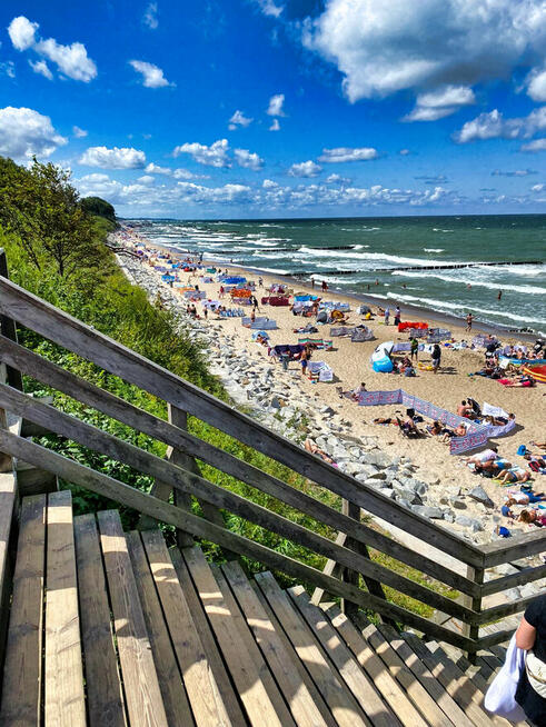 Działki pod studium około 1000 metrów od plaży