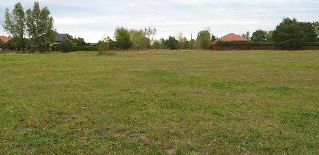 Atrakcyjna działka budowlana pod Warszawą 30km. od PKiN