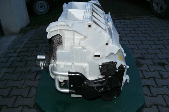 nagrzewnica kompletna Outlander 2L.PHev Hybryd 2012-19r.