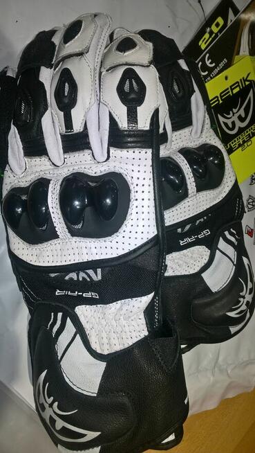 Rekawiczki sportowe Berik