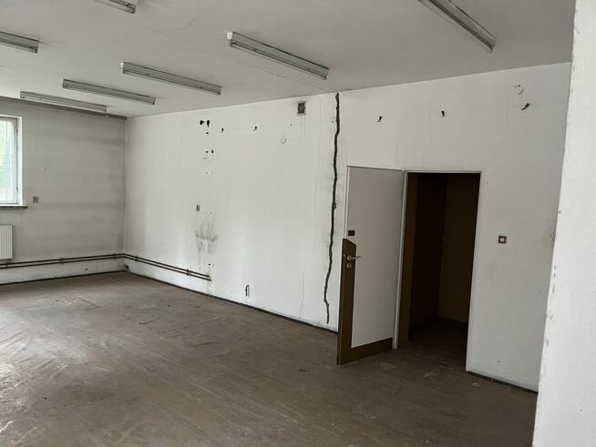 Sprzedaż budynek z działką w miejscowości Urle