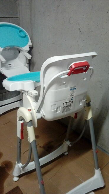 Wysokie krzesło do karmienia