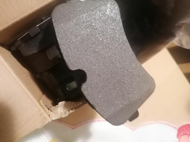 W202, c klasa I W210 Nowe klocki hamulcowe, przod