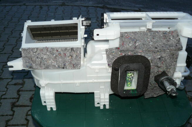 nagrzewnica kompletna Outlander 2L.PHev Hybryd 2012-19r.