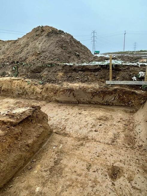 Jarbet. Firma budowlana. Układanie kostki brukowej. Nakło.