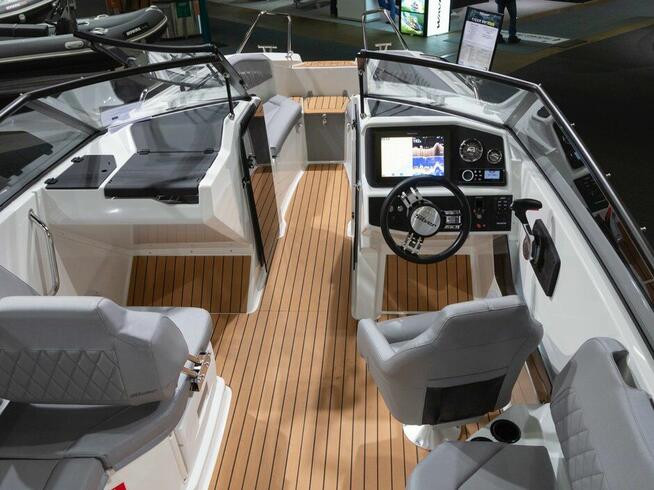 Silver Tiger BR > łódź motorowa bowrider