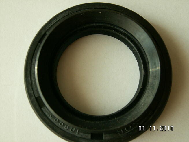 Uszczelniacz półosi Nissan Primera, Almera, 100NX, Sunny.