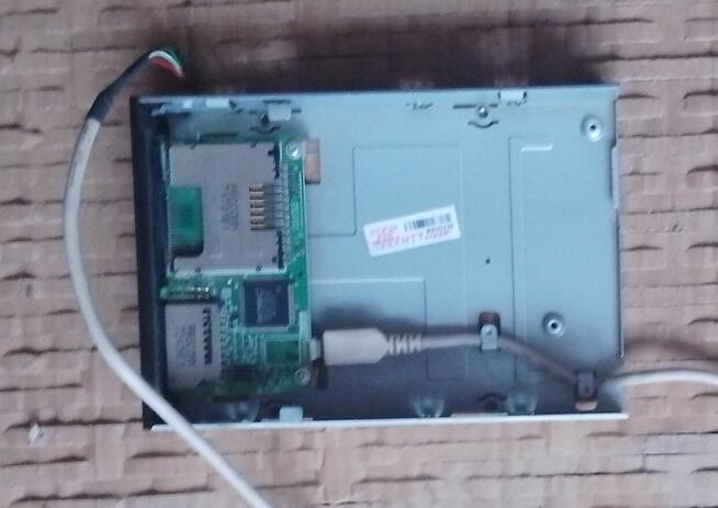 Czytnik kart SM CF Microdrive SD/MMC PRO