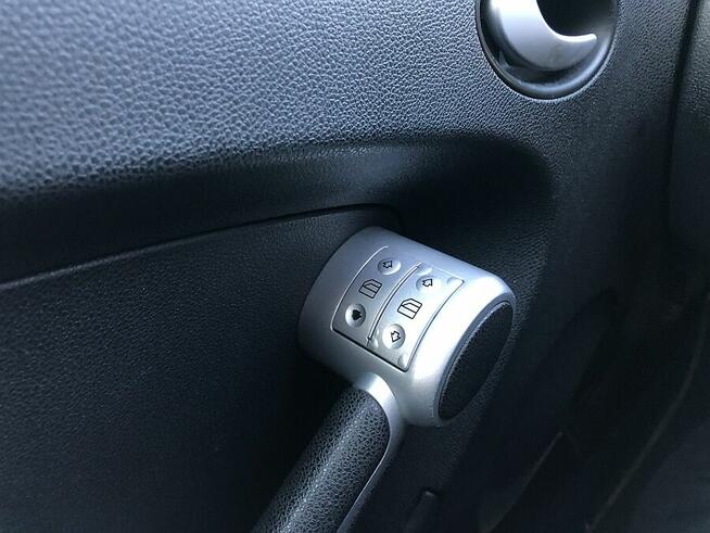 Mercedes SLK model R171 XENON KLIMA ALUFELGI BEZWYPADKOWY PL