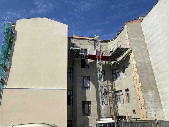 Wypożyczalnia Podestów Ruchomych Podnośnik Winda Budowlana