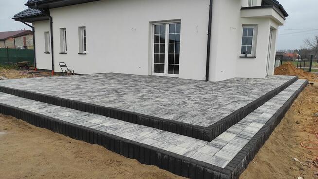 Układanie kostki brukowej, usługi brukarskie, brukarstwo