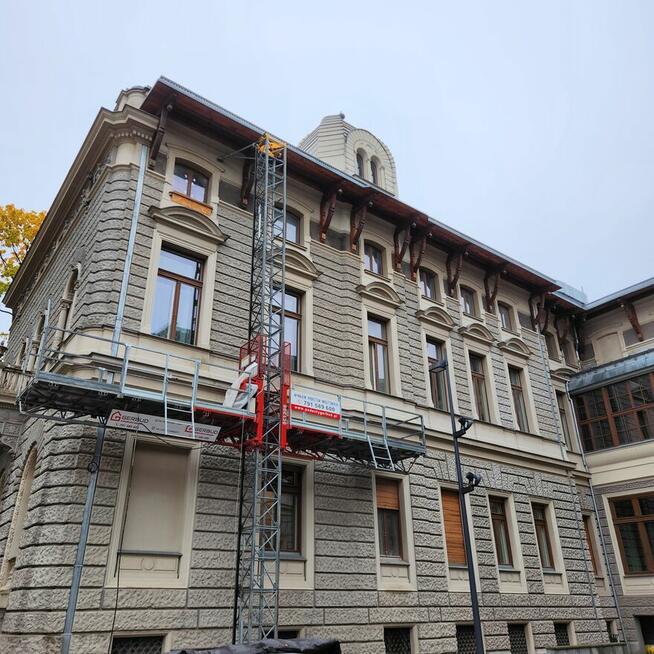 Podest Ruchomy Masztowy Podnośnik Platforma Scanclimber