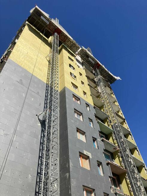 Wynajem podestów ruchomych masztowych podnośnika windy