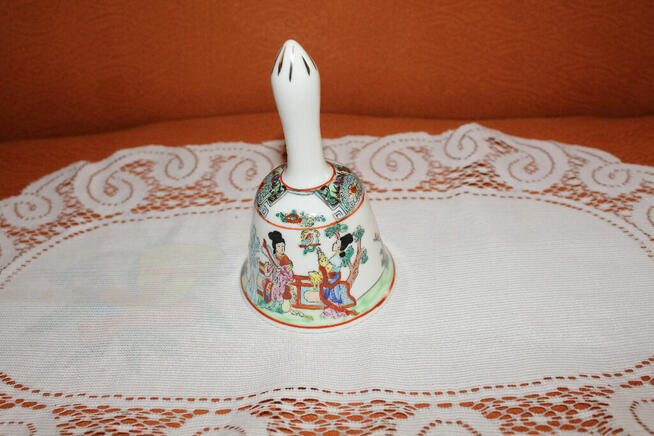 Dzwonek porcelanowy chiński Stan BDB