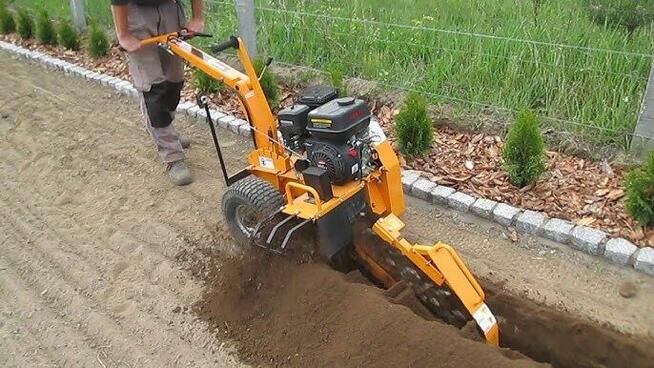 Spalinowa koparka łańcuchowa Trencher TCR1500L