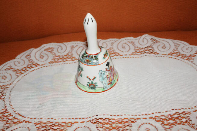 Dzwonek porcelanowy chiński Stan BDB