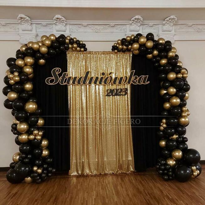 DEKORACJA Wielki Gatsby strusie pióra złote talerze bieżniki