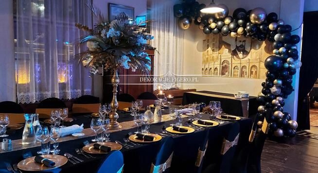 DEKORACJA Wielki Gatsby strusie pióra złote talerze bieżniki